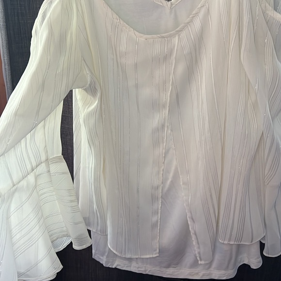 Breathless Blouse off shoulder with beaded straps - Picture 7 of 8